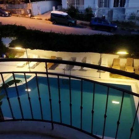 Luxury With Full Sea Views, Only 100 Meters From The Sea Κουσάντασι